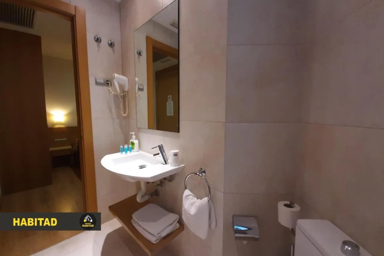 Konukevi Hostal Rambla Sant Boi de Llobregat
