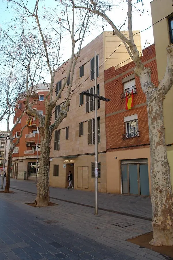 Hostal Rambla Sant Boi de Llobregat Konukevi