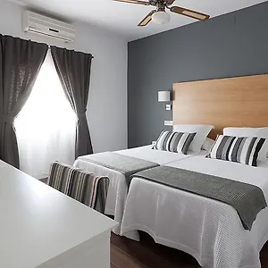 2* Hotel Llorca